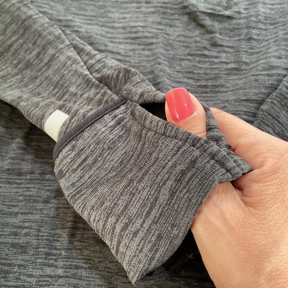 NIKE Dri Fit Men Long Sleeve Top Size S - Picture 4 of 9